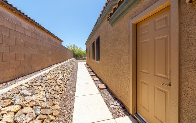 4893 W New Shadow Way, Marana, AZ 85658