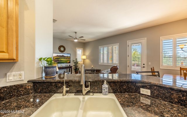 4893 W New Shadow Way, Marana, AZ 85658