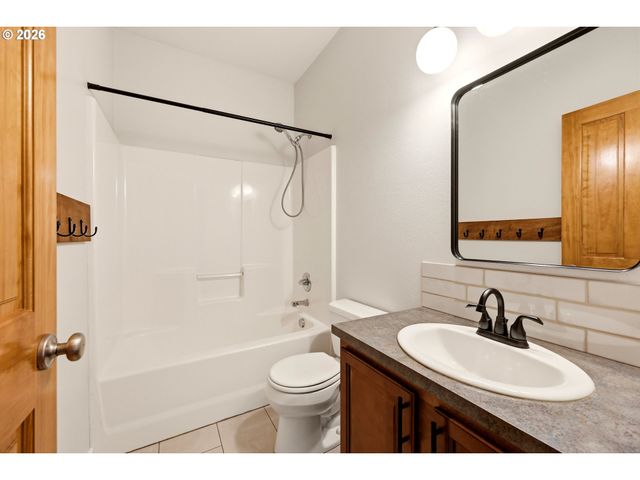 3104 Se KINGFISHER Ave, Gresham, OR 97080
