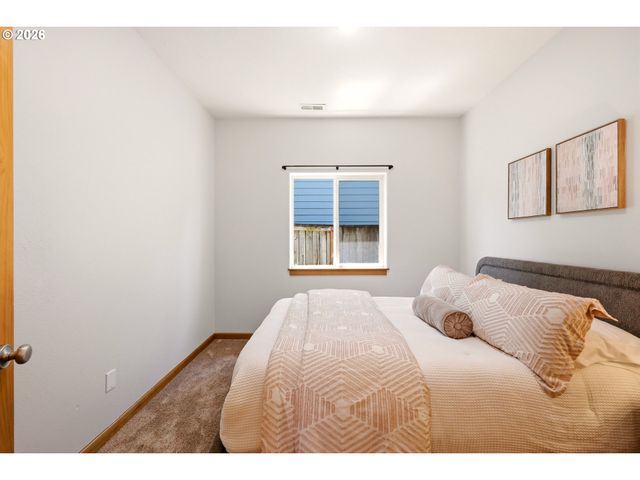 3104 Se KINGFISHER Ave, Gresham, OR 97080