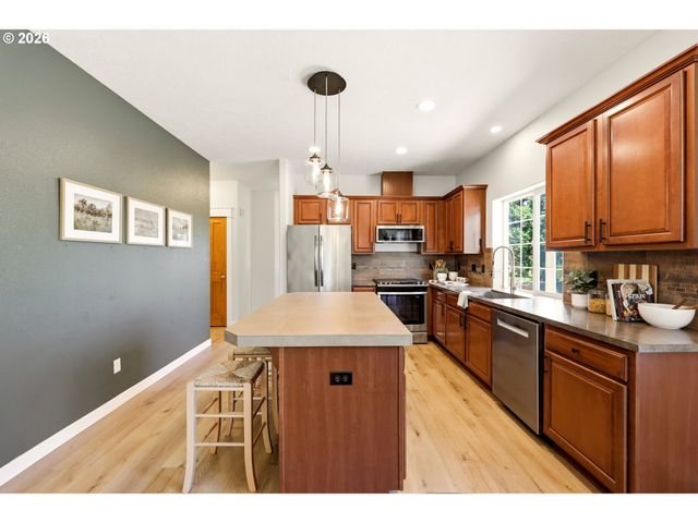 3104 Se KINGFISHER Ave, Gresham, OR 97080