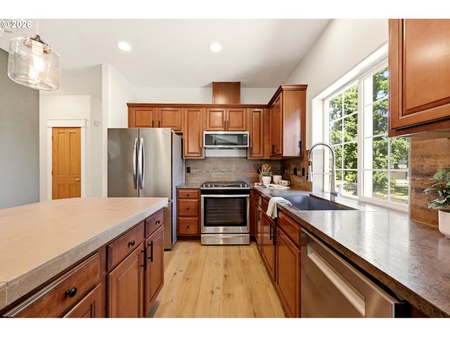 3104 Se KINGFISHER Ave, Gresham, OR 97080