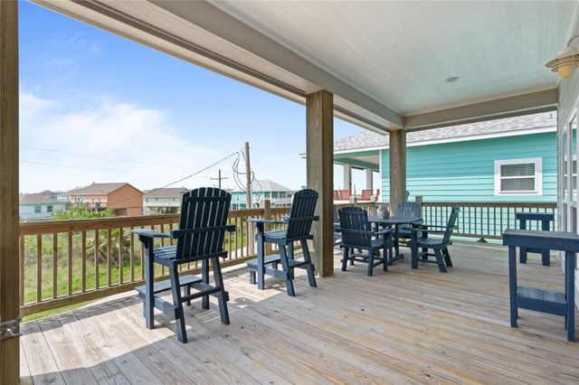 982 S Redfish, Crystal Beach, TX 77650