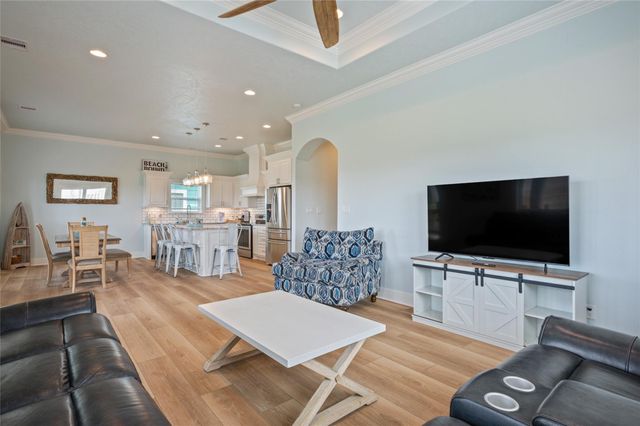 982 S Redfish, Crystal Beach, TX 77650