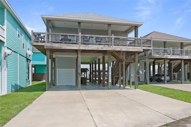 982 S Redfish, Crystal Beach, TX 77650