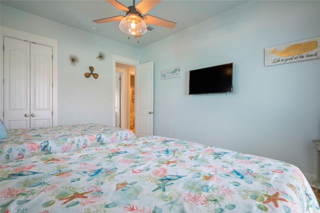 982 S Redfish, Crystal Beach, TX 77650