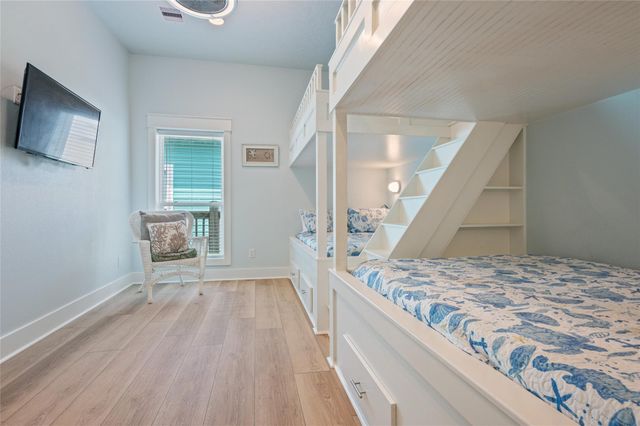 982 S Redfish, Crystal Beach, TX 77650