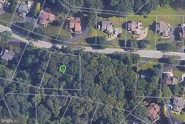 39 CHARTER OAK DR, Newtown Square, PA 19073