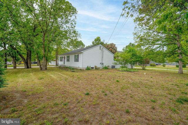 1100 CHARLES ST, Vineland, NJ 08360