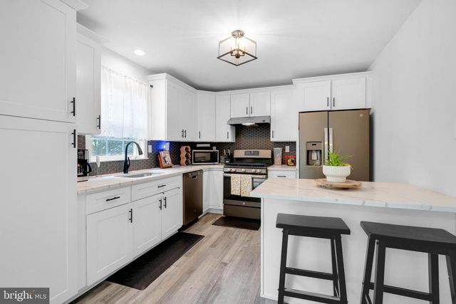 1100 CHARLES ST, Vineland, NJ 08360