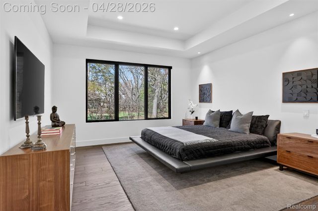 7004 Franklin Road, Bloomfield Hills, MI 48301