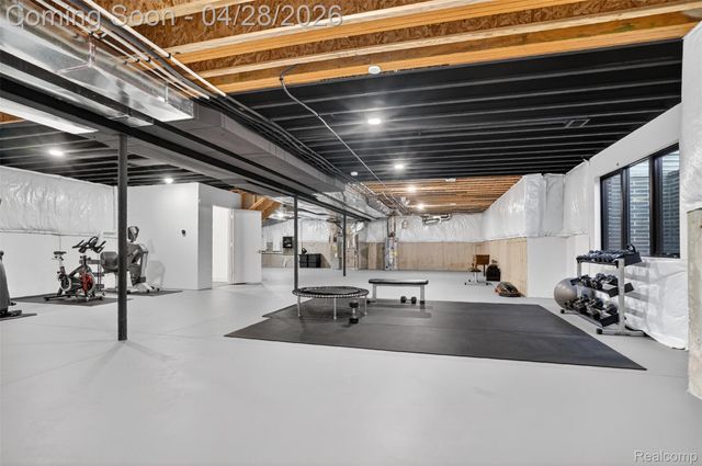 7004 Franklin Road, Bloomfield Hills, MI 48301