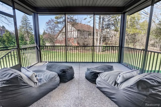 7004 Franklin Road, Bloomfield Hills, MI 48301