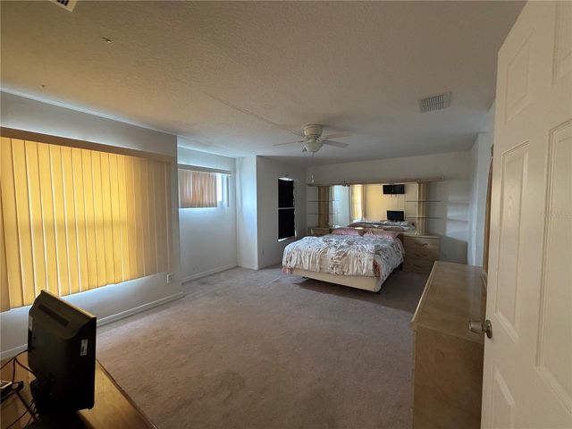 456 WATERFORD WAY, Kissimmee, FL 34746