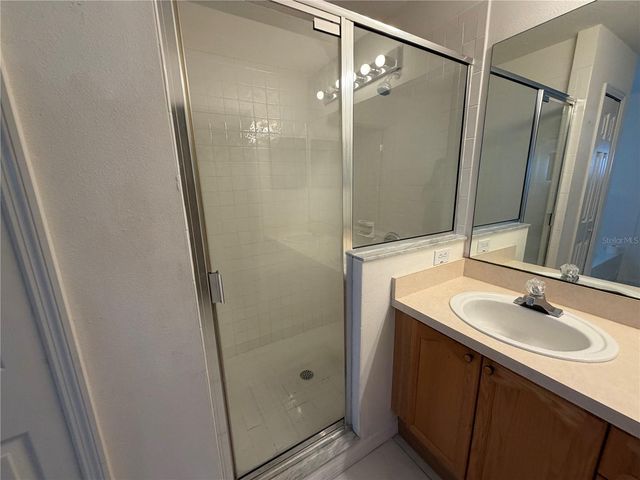 456 WATERFORD WAY, Kissimmee, FL 34746