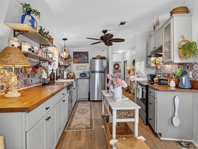 3949 RUSSELL AVENUE, Port Charlotte, FL 33953