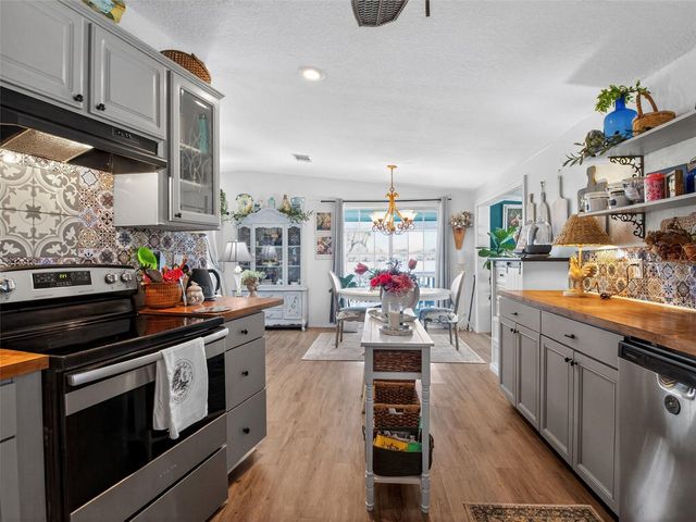 3949 RUSSELL AVENUE, Port Charlotte, FL 33953