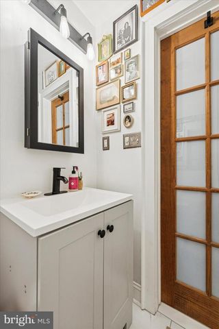 258 S QUINCE ST, Philadelphia, PA 19107