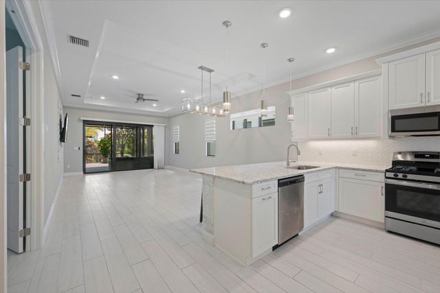 16124 Key Biscayne Lane, Westlake, FL 33470