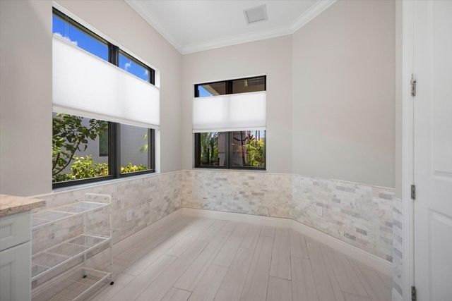 16124 Key Biscayne Lane, Westlake, FL 33470