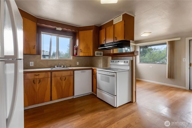 10214 8th Avenue S, Tacoma, WA 98444