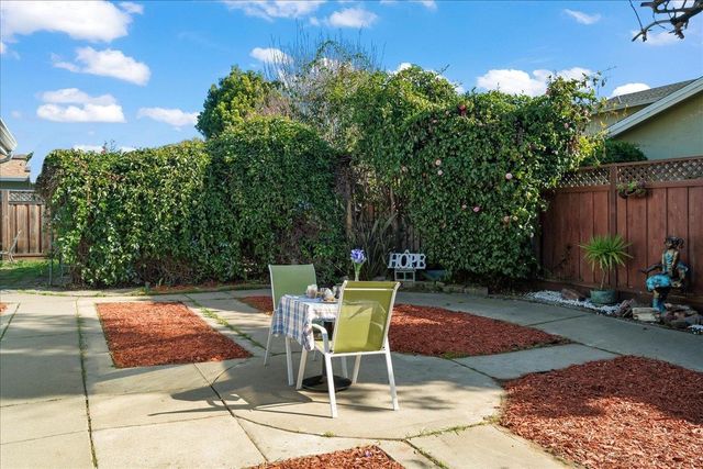 35415 Blackburn Dr, Newark, CA 94560