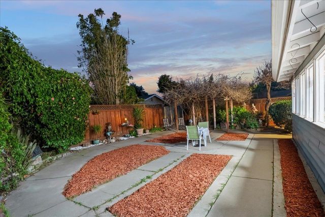 35415 Blackburn Dr, Newark, CA 94560