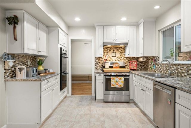 35415 Blackburn Dr, Newark, CA 94560