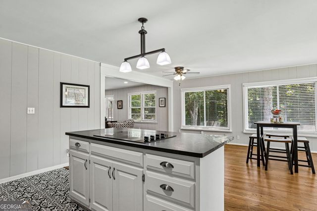 305 Oak Avenue, Carrollton, GA 30117