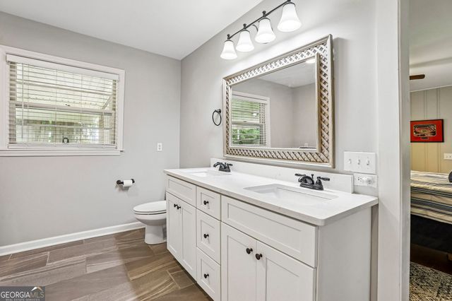 305 Oak Avenue, Carrollton, GA 30117