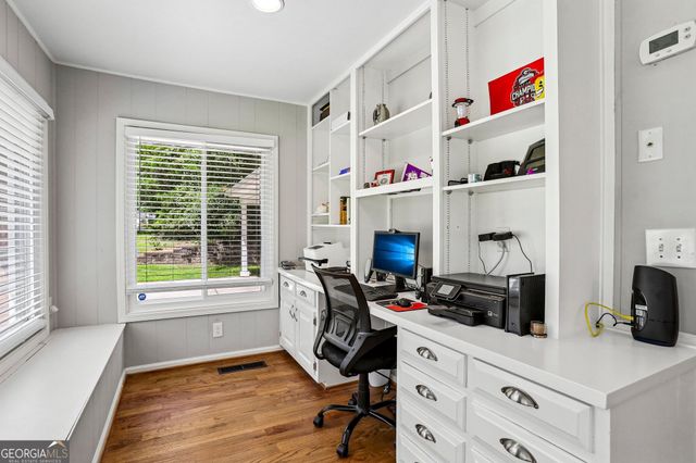 305 Oak Avenue, Carrollton, GA 30117