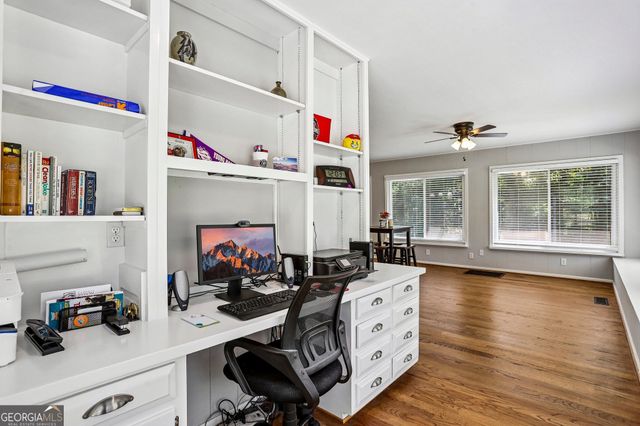 305 Oak Avenue, Carrollton, GA 30117