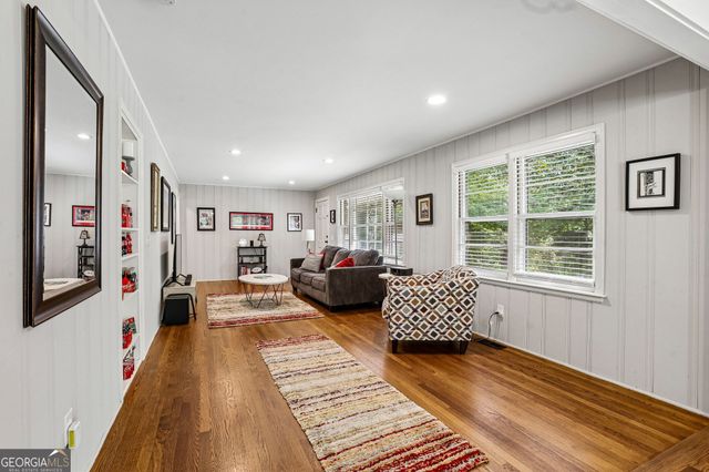 305 Oak Avenue, Carrollton, GA 30117