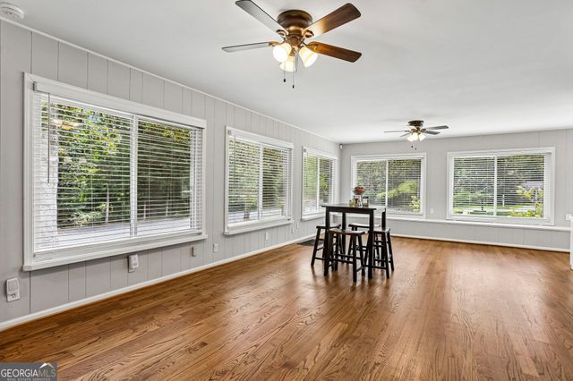305 Oak Avenue, Carrollton, GA 30117