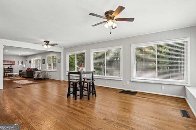 305 Oak Avenue, Carrollton, GA 30117