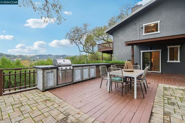 858 858 Mountain View Dr, Lafayette, CA 94549