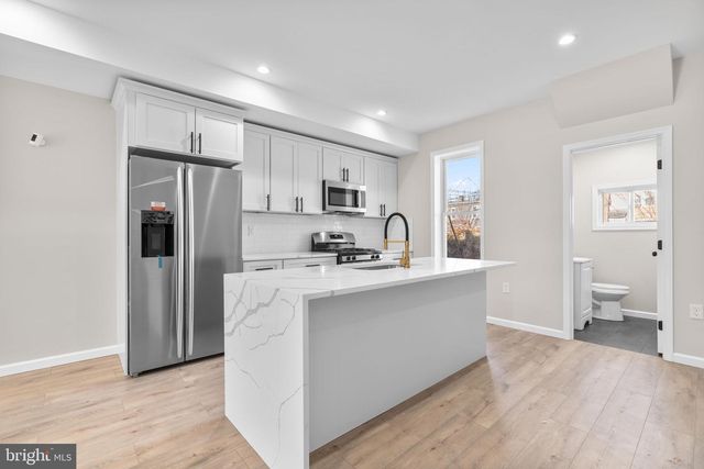 2846 OAKLEY AVE, Baltimore, MD 21215