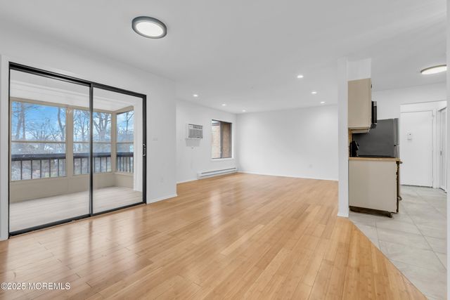 55 Amberly Drive G, Manalapan, NJ 07726