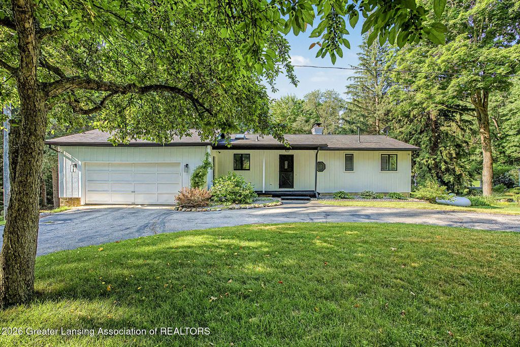 11766 Burke Highway, Dimondale, MI 48821
