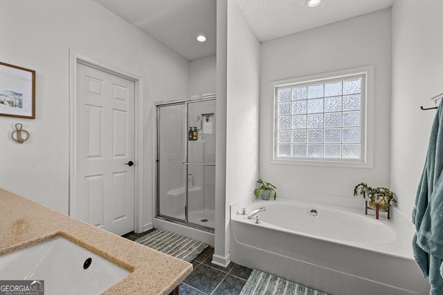 16 Quail Run Court, Newnan, GA 30265