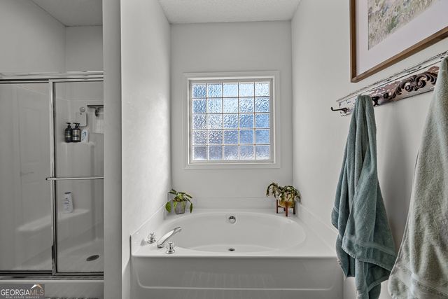 16 Quail Run Court, Newnan, GA 30265