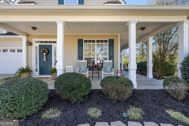 16 Quail Run Court, Newnan, GA 30265