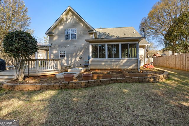 16 Quail Run Court, Newnan, GA 30265