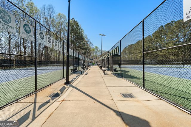 16 Quail Run Court, Newnan, GA 30265