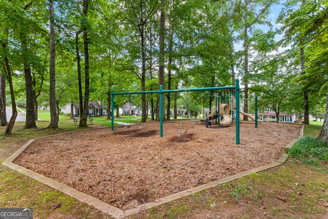 16 Quail Run Court, Newnan, GA 30265