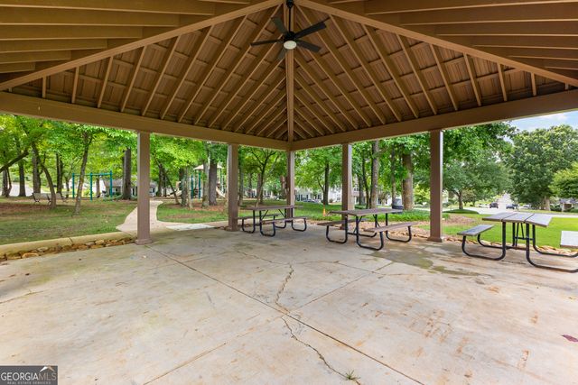 16 Quail Run Court, Newnan, GA 30265