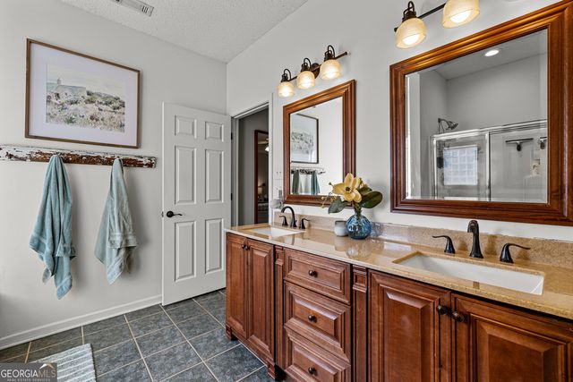 16 Quail Run Court, Newnan, GA 30265