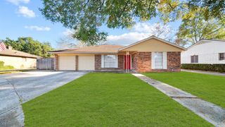 958 Festival Drive, Houston, TX 77062