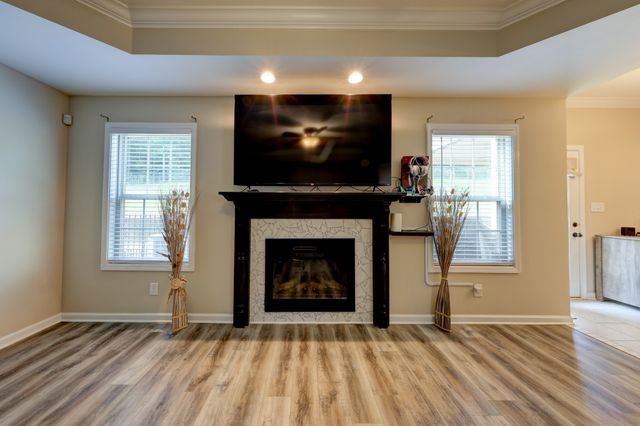 356 Barry Dr, Clarksville, TN 37040