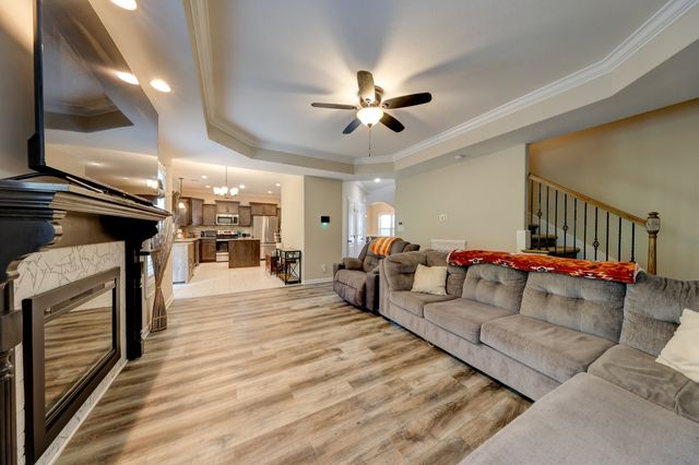 356 Barry Dr, Clarksville, TN 37040